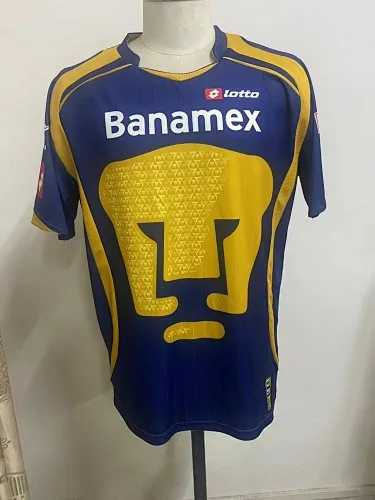 2008-09 Retro Pumas Away