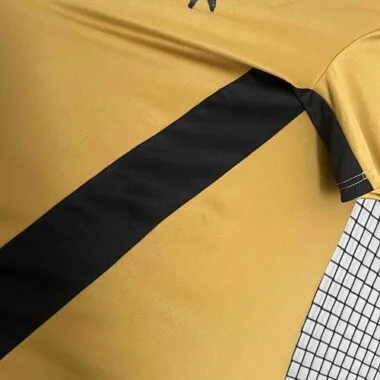 Maillot alternatif n° 24-25 du Colo Colo