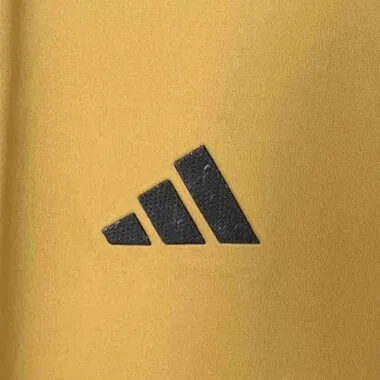 Maillot alternatif n° 24-25 du Colo Colo