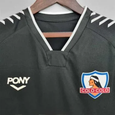 92 Colo-Colo away