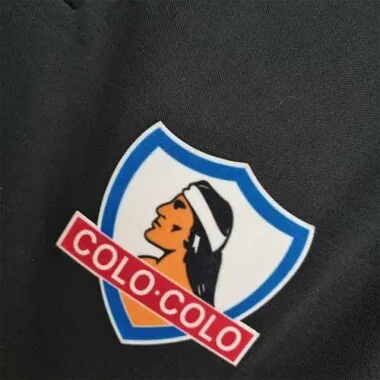 92 Colo-Colo away