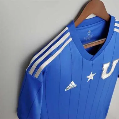 2011 University of Chile Commemorative Edition