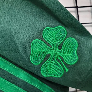 23-24 Celtic Limited Edition KINDERCOMPLET
