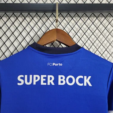 Equipamentos infantis do Porto para os jogos em casa de 23-24: Fatos de futebol para crianças da Yupoo