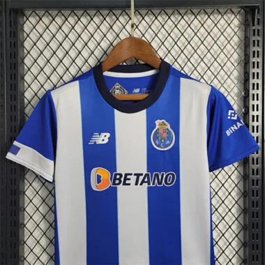 Equipamentos infantis do Porto para os jogos em casa de 23-24: Fatos de futebol para crianças da Yupoo