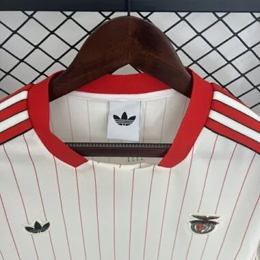 25-26 Benfica Retro Special Edition S-4XL Cheap Football Jersey Wholesale Yupoo