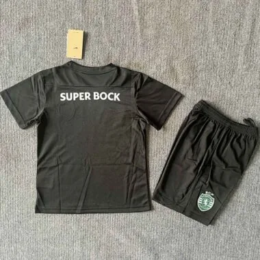 23-24 Equipaciones infantiles del Sporting de Lisboa para jóvenes: ropa deportiva AAAAJersey al por mayor en Yupoo