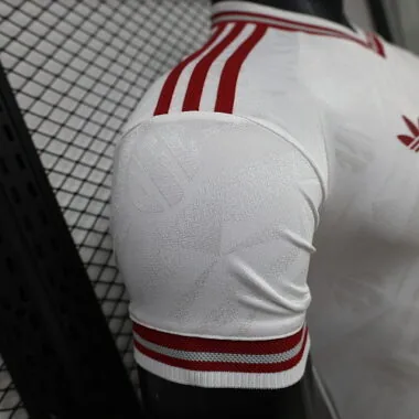 26-27 Spelers Liverpool uittenue Goedkoop voetbalshirt Groothandel Yupoo
