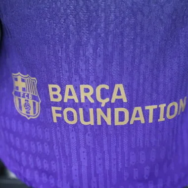 Equipamento de manga comprida do Barcelona para jogos fora de casa, tamanhos 26-27, S-3XL – Camisolas de futebol baratas, venda por grosso na Yupoo