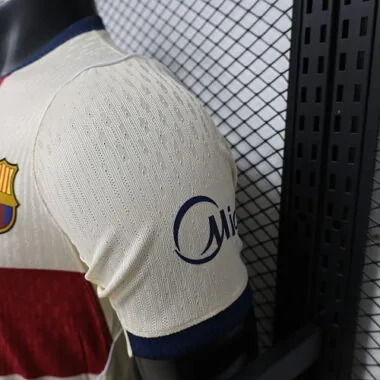 Equipamento de quarto jogo fora de casa do Barcelona, n.º 26-27 – Camisola de futebol barata, venda por grosso na Yupoo