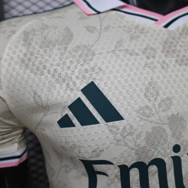 26-27 Speler Real Madrid Special Edition-tenue Goedkoop voetbalshirt Groothandel Yupoo