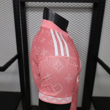 26-27 Player Real Madrid Pink Special Edition Kit Cheap Football Jersey Wholesale Yupoo