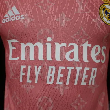 26-27 Player Real Madrid Pink Special Edition Kit Cheap Football Jersey Wholesale Yupoo