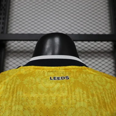 26-27 Player Leeds United Away Kit Cheap Soccer Jerseys Wholesale Yupoo