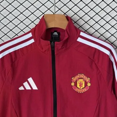 2026/27 Manchester United Windbreaker Jackets With Pants maglia da calcio foto dell'album 5