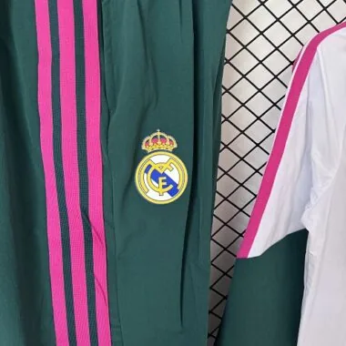 2026/27 Real Madird Windbreaker Jackets With Pants maglia da calcio foto dell'album 4