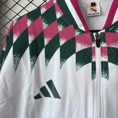 2026/27 Real Madird Windbreaker Jackets With Pants maglia da calcio foto dell'album 4
