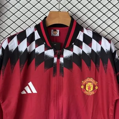 2026/27 Manchester United Windbreaker Jackets With Pants camisola de futebol foto do álbum 4
