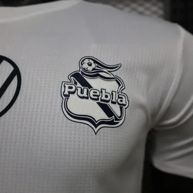 2026/27 Player Puebla thuis Kit voetbalshirt albumfoto 4