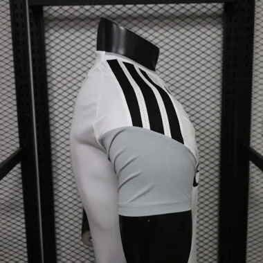2026/27 Player Real Madrid kit de treino camisola de futebol foto do álbum 9
