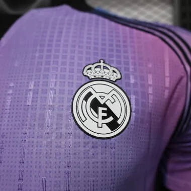 2026/27 Player Real Madrid edição especial Kit camisola de futebol foto do álbum 4