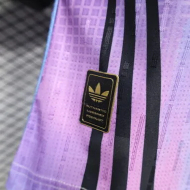 2026/27 Player Real Madrid edição especial Kit camisola de futebol foto do álbum 7