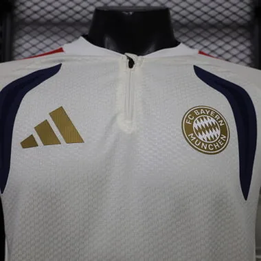 2026/27 Player FC Bayern kit da allenamento tute Sweatshirt maglia foto dell'album 6