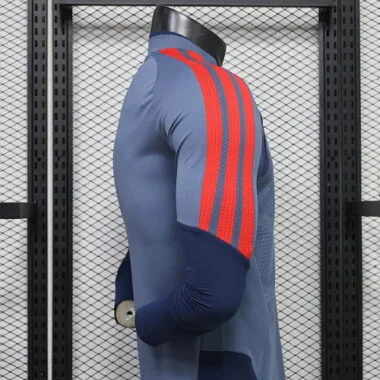2026/27 Player FC Bayern kits de entrenamiento chándales Sweatshirt camiseta foto del álbum 7