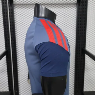 2026/27 Player FC Bayern kit da allenamento maglia da calcio foto dell'album 8