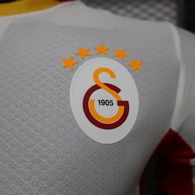 2026/27 Player Galatasaray trasferta Kit maglia da calcio foto dell'album 5