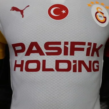 2026/27 Player Galatasaray trasferta Kit maglia da calcio foto dell'album 8