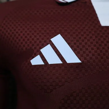2026/27 Player Aston Villa casa kit a manica lunga maglia da calcio foto dell'album 10